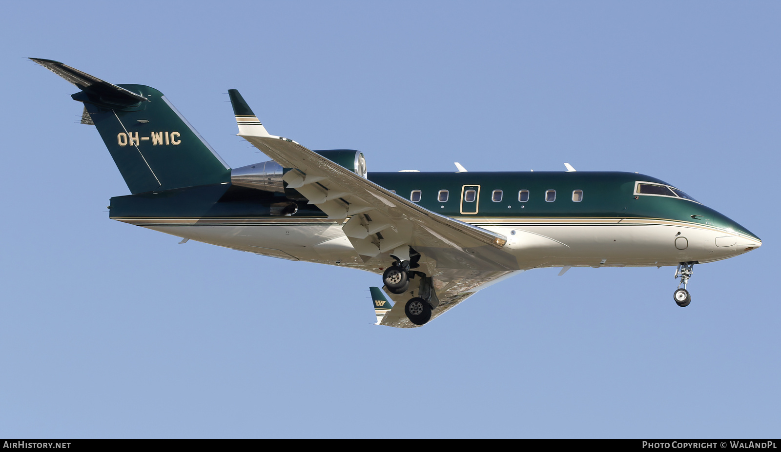 Aircraft Photo of OH-WIC | Bombardier Challenger 604 (CL-600-2B16) | JetFlite | AirHistory.net #857775