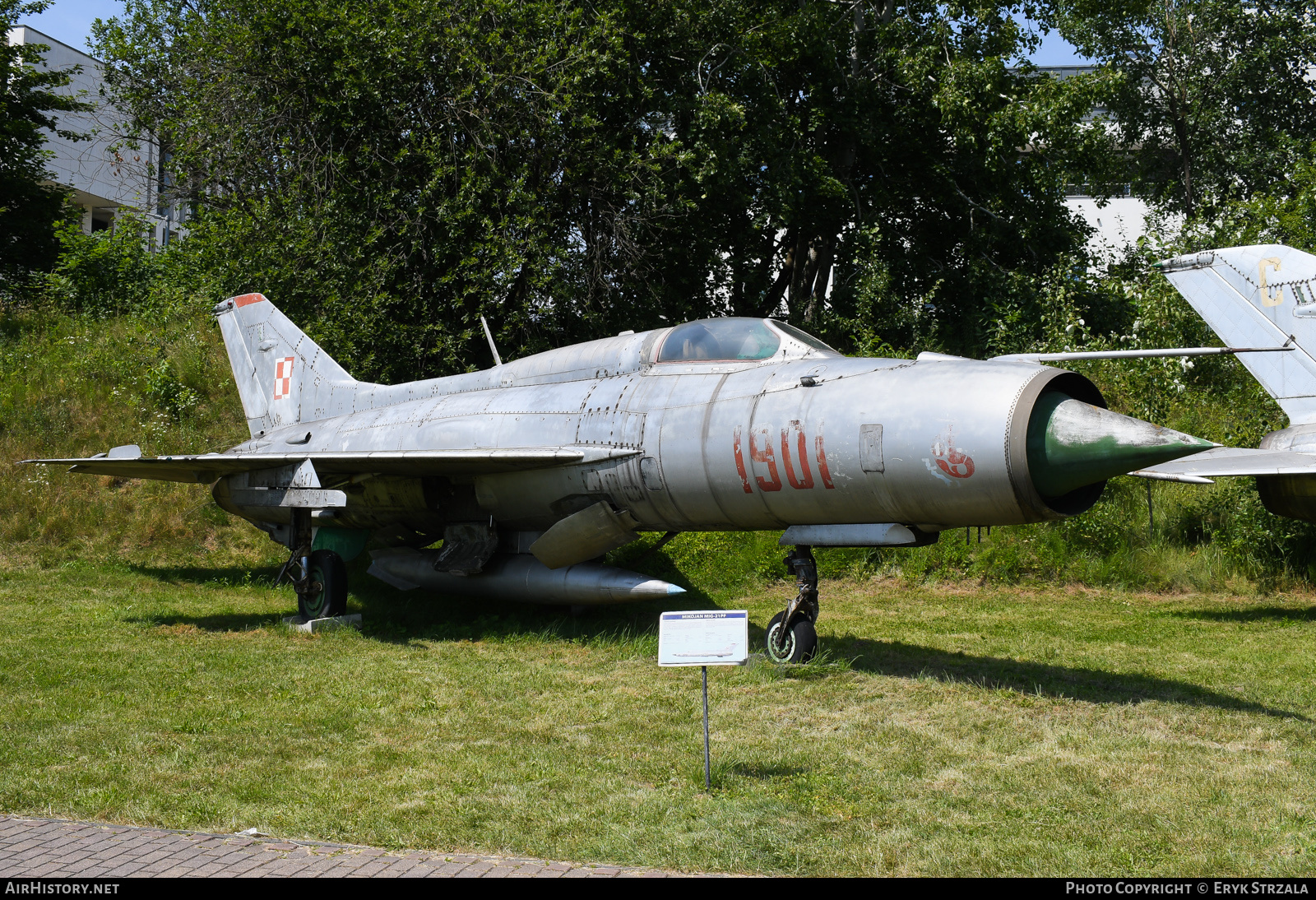 Aircraft Photo of 1901 | Mikoyan-Gurevich MiG-21PF | Poland - Air Force | AirHistory.net #857845