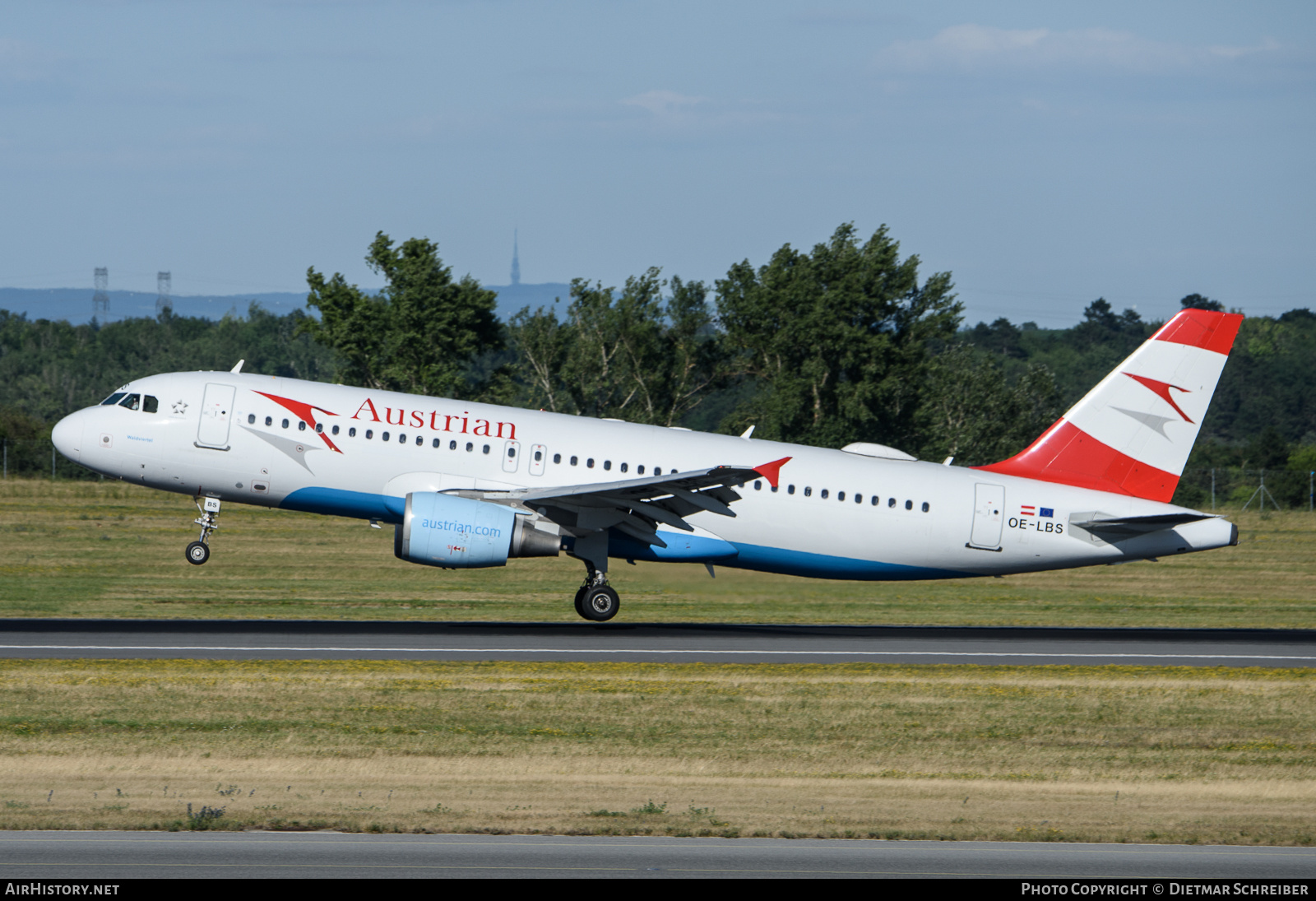 Aircraft Photo of OE-LBS | Airbus A320-214 | Austrian Airlines | AirHistory.net #857949