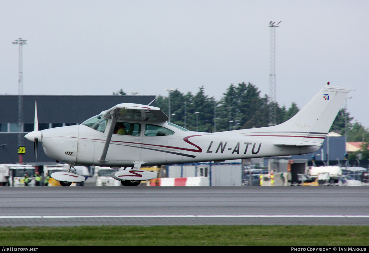 Aircraft Photo of LN-ATU | Cessna 182P Skylane | AirHistory.net #858158