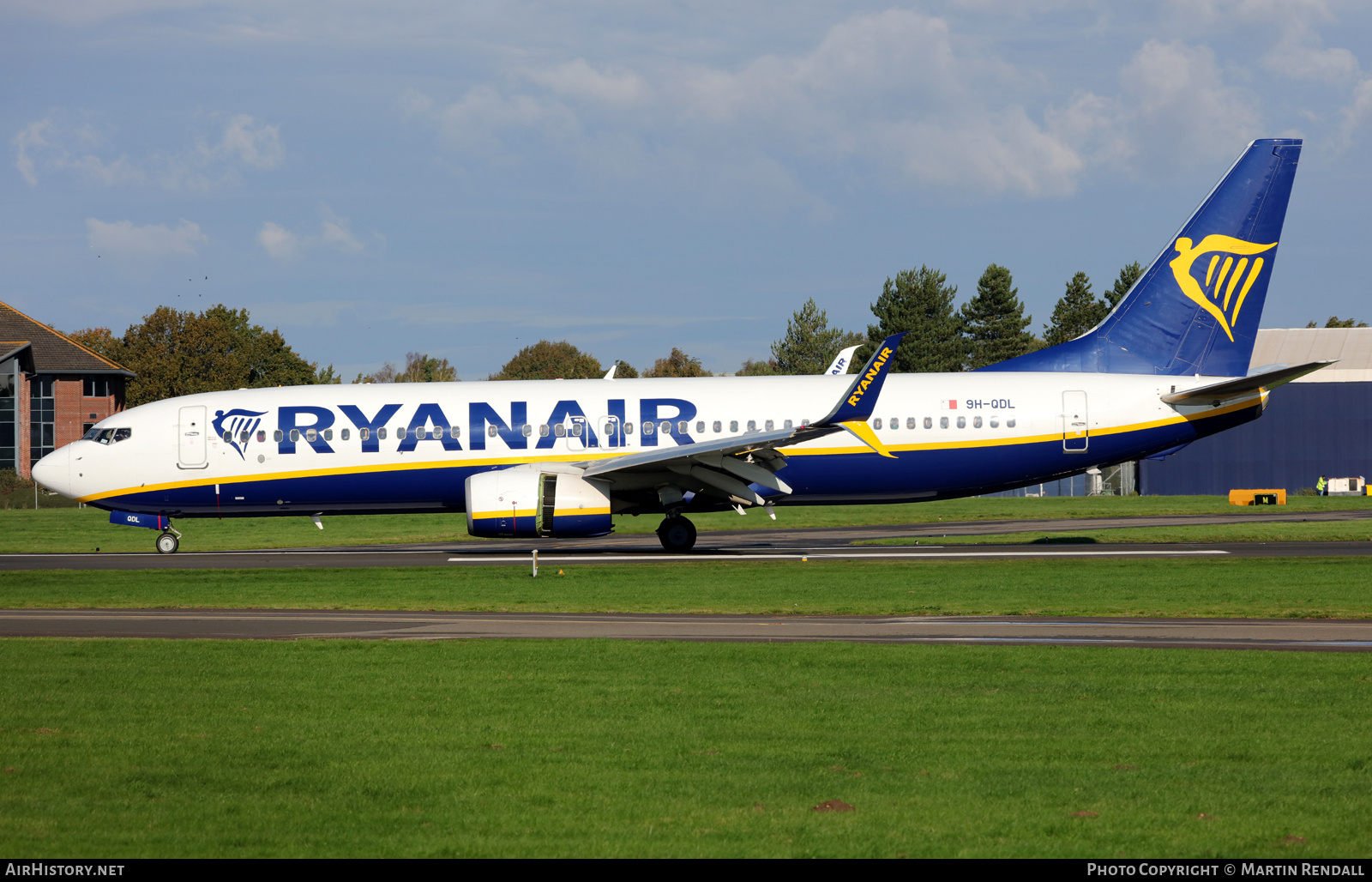 Aircraft Photo of 9H-QDL | Boeing 737-800 | Ryanair | AirHistory.net #858446