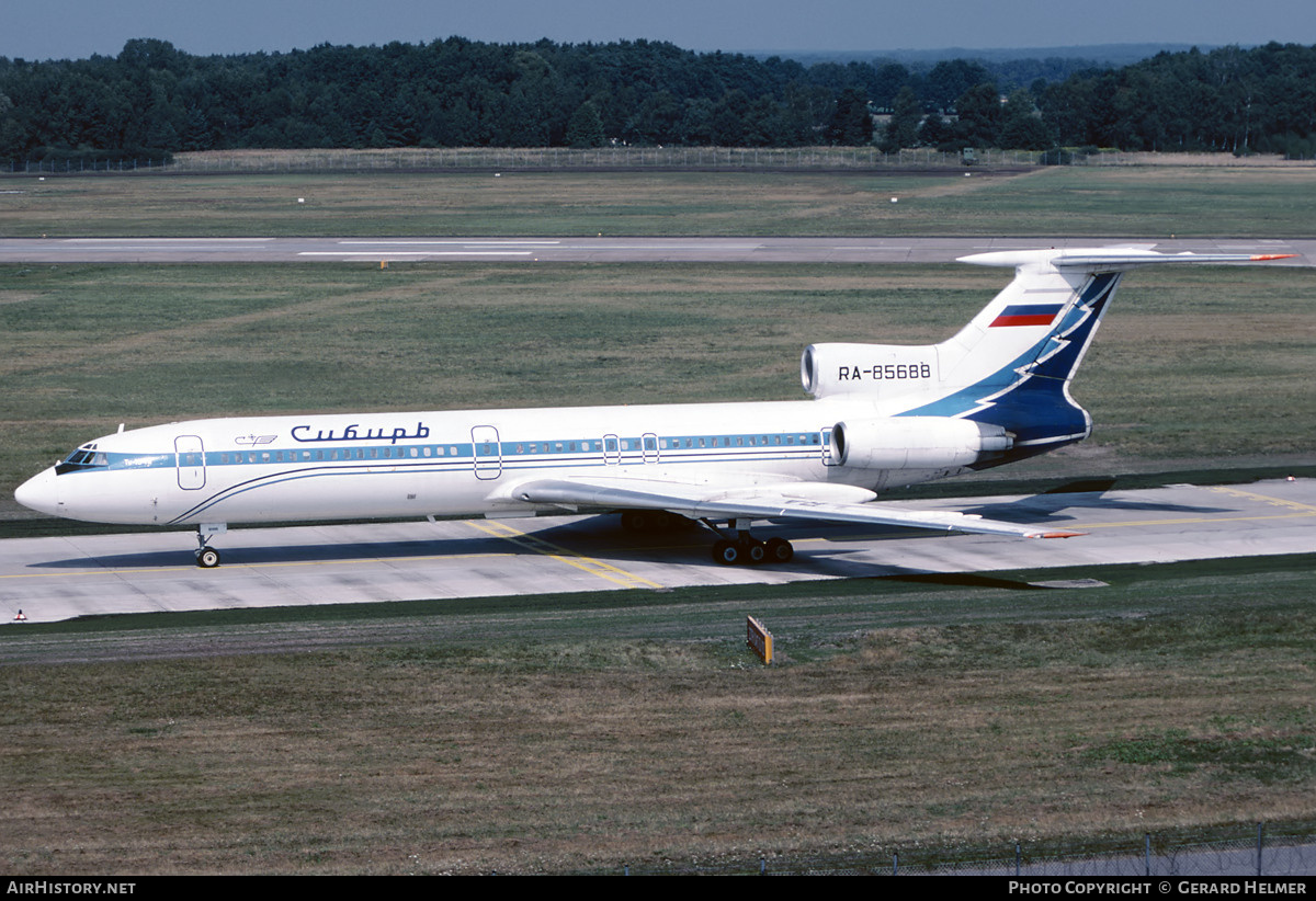 Aircraft Photo of RA-85688 | Tupolev Tu-154M | Sibir - Siberia Airlines | AirHistory.net #858491