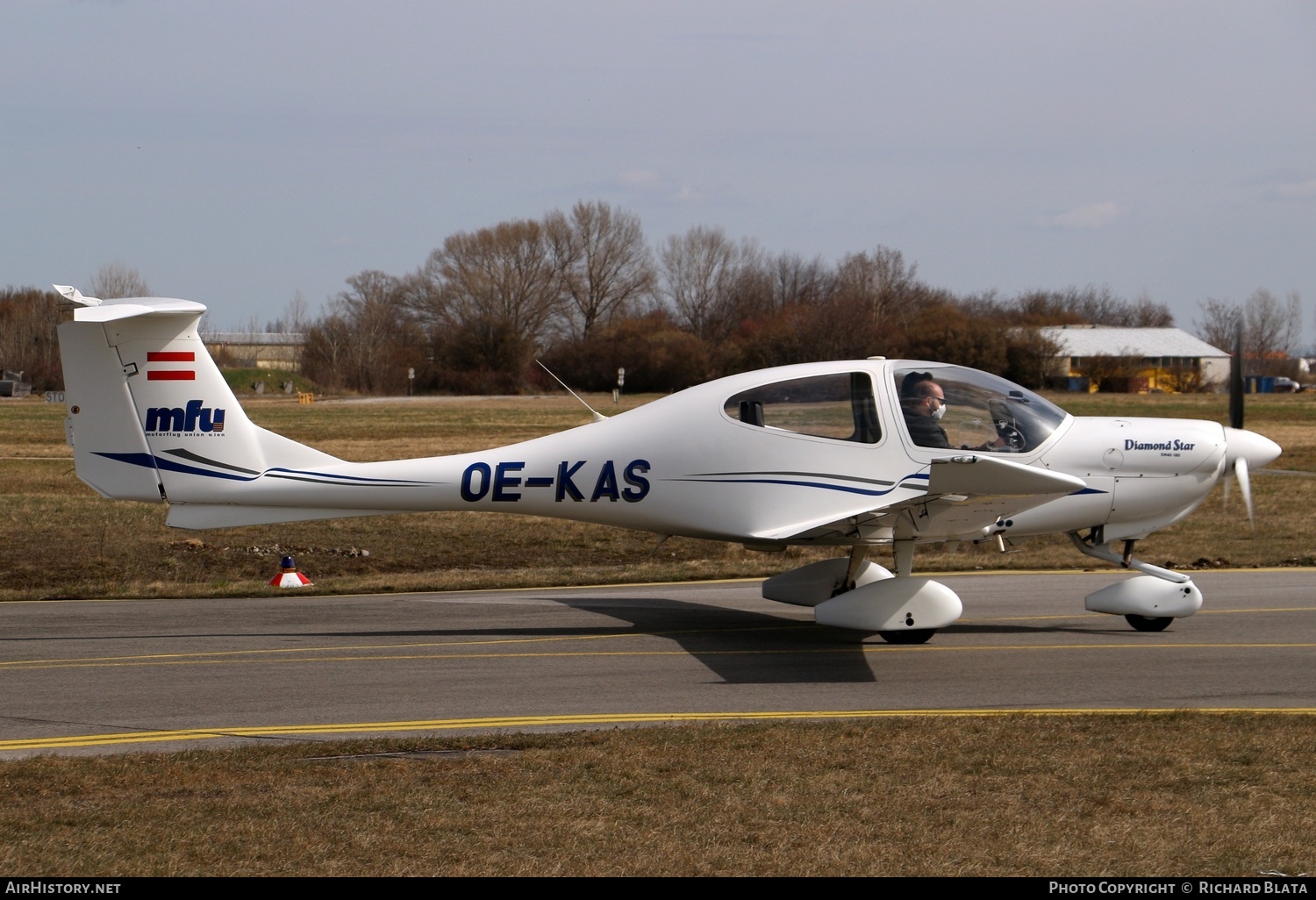 Aircraft Photo of OE-KAS | Diamond DA40-180 Diamond Star | AirHistory.net #858651