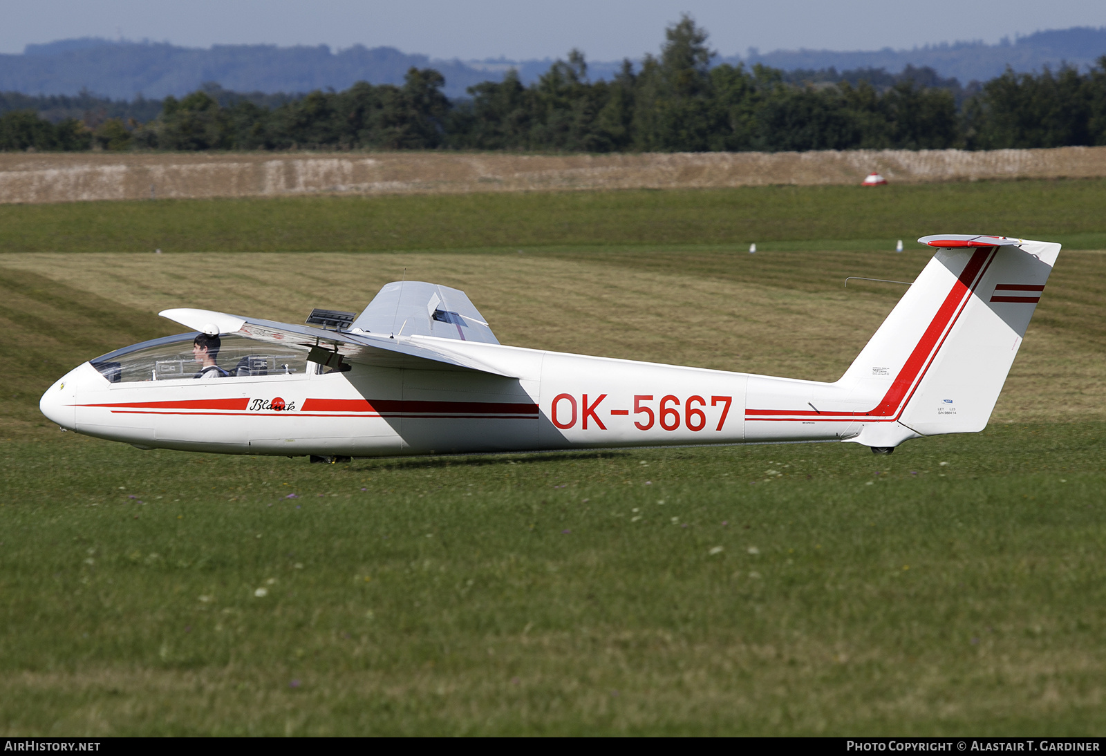 Aircraft Photo of OK-5667 | Let L-23 Super Blanik | AirHistory.net #858838