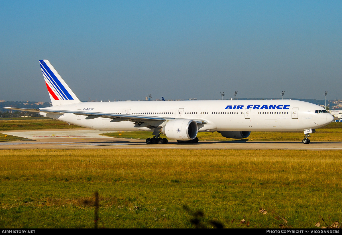 Aircraft Photo of F-GSQX | Boeing 777-328/ER | Air France | AirHistory.net #858907