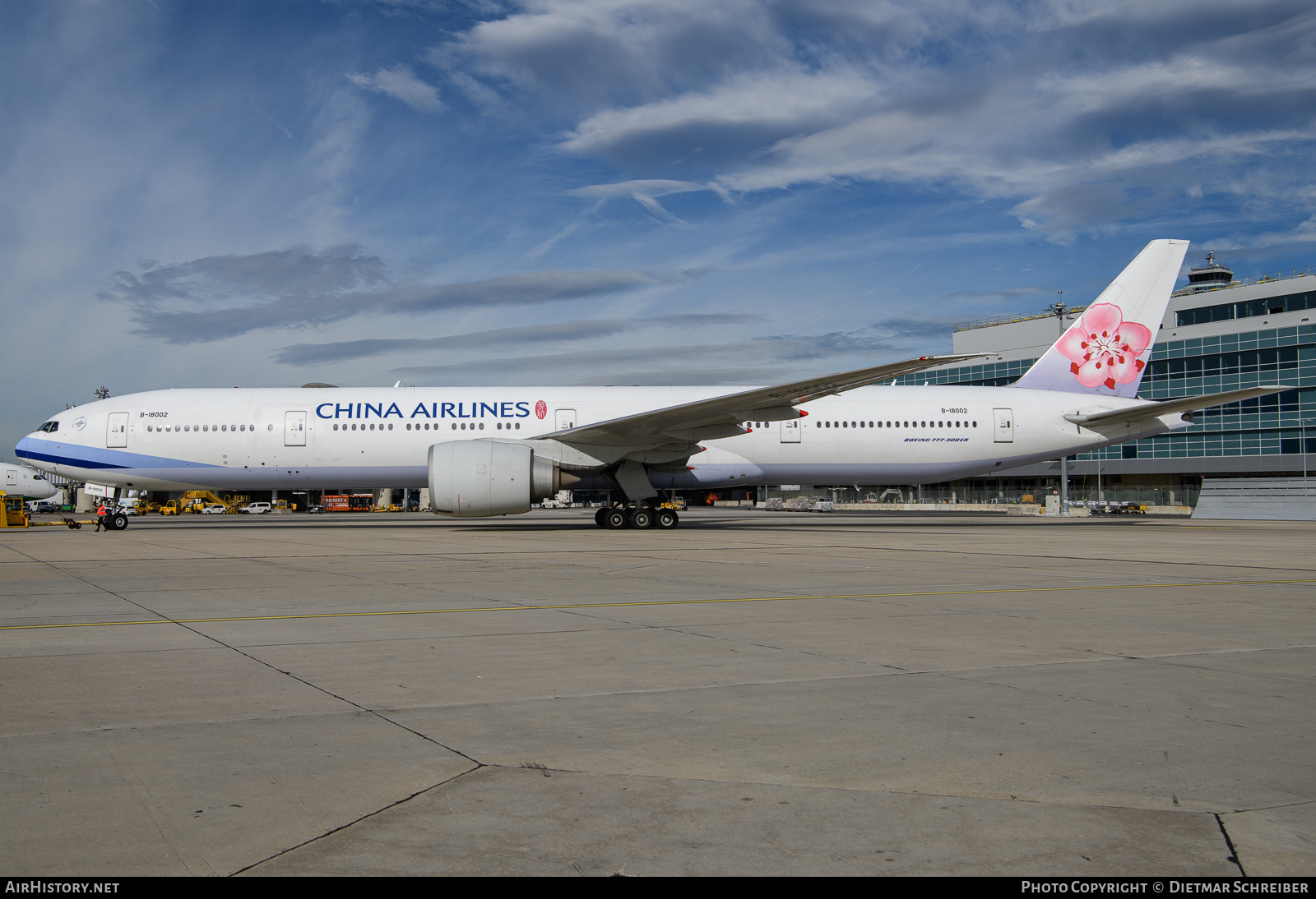Aircraft Photo of B-18002 | Boeing 777-309/ER | China Airlines | AirHistory.net #859004