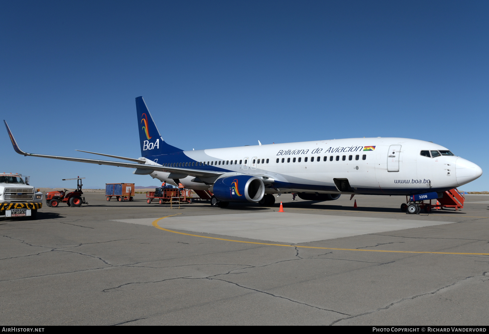 Aircraft Photo of CP-3206 | Boeing 737-86J | Boliviana de Aviación - BoA | AirHistory.net #859327
