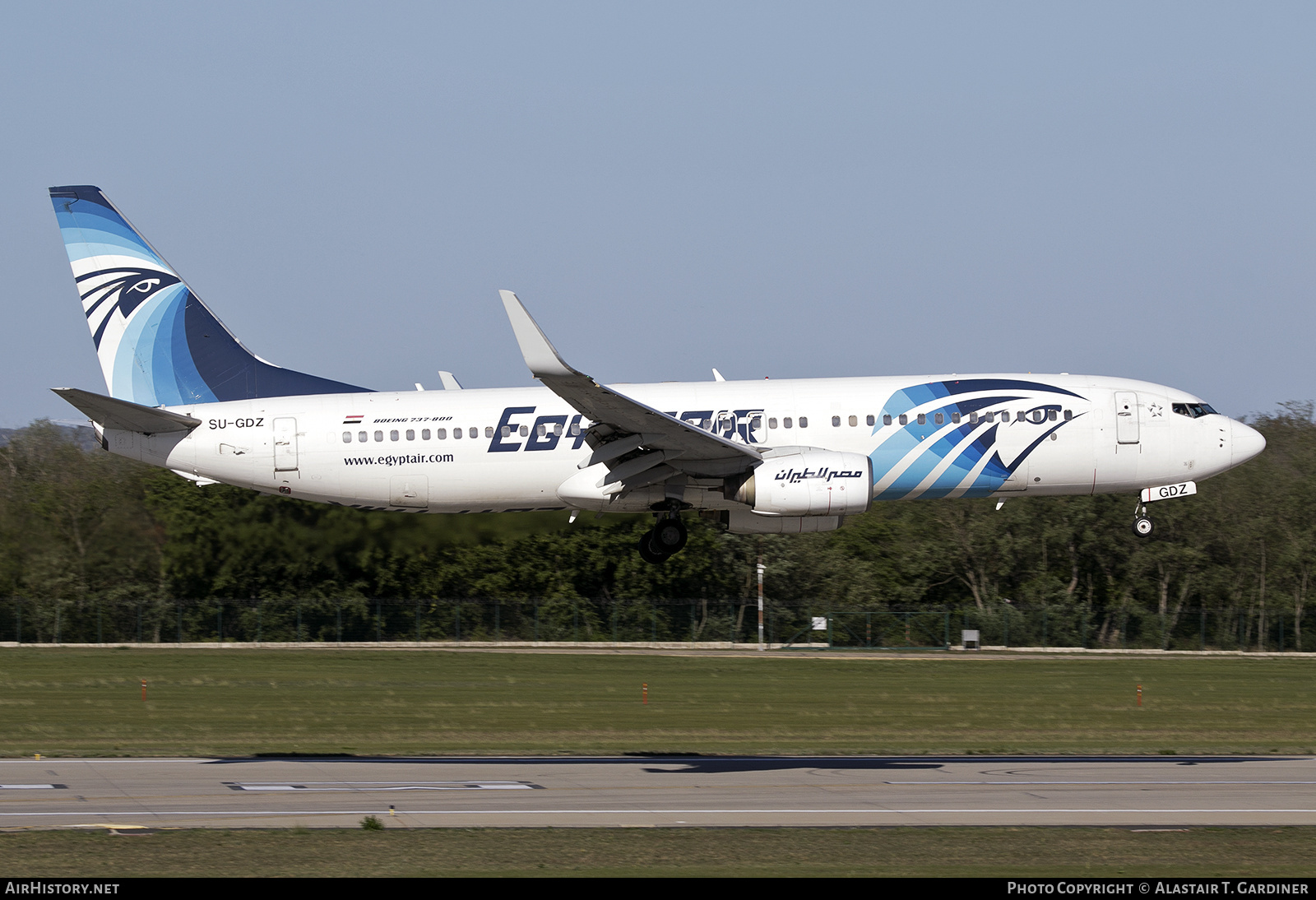 Aircraft Photo of SU-GDZ | Boeing 737-866 | EgyptAir | AirHistory.net #859431