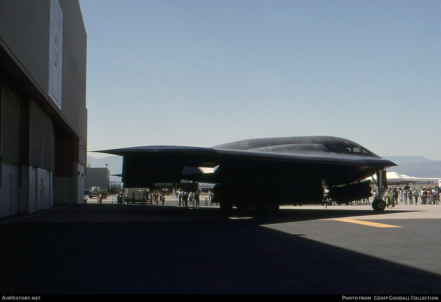 Aircraft Photo of 82-1066 | Northrop Grumman B-2A Spirit | USA - Air Force | AirHistory.net #859665