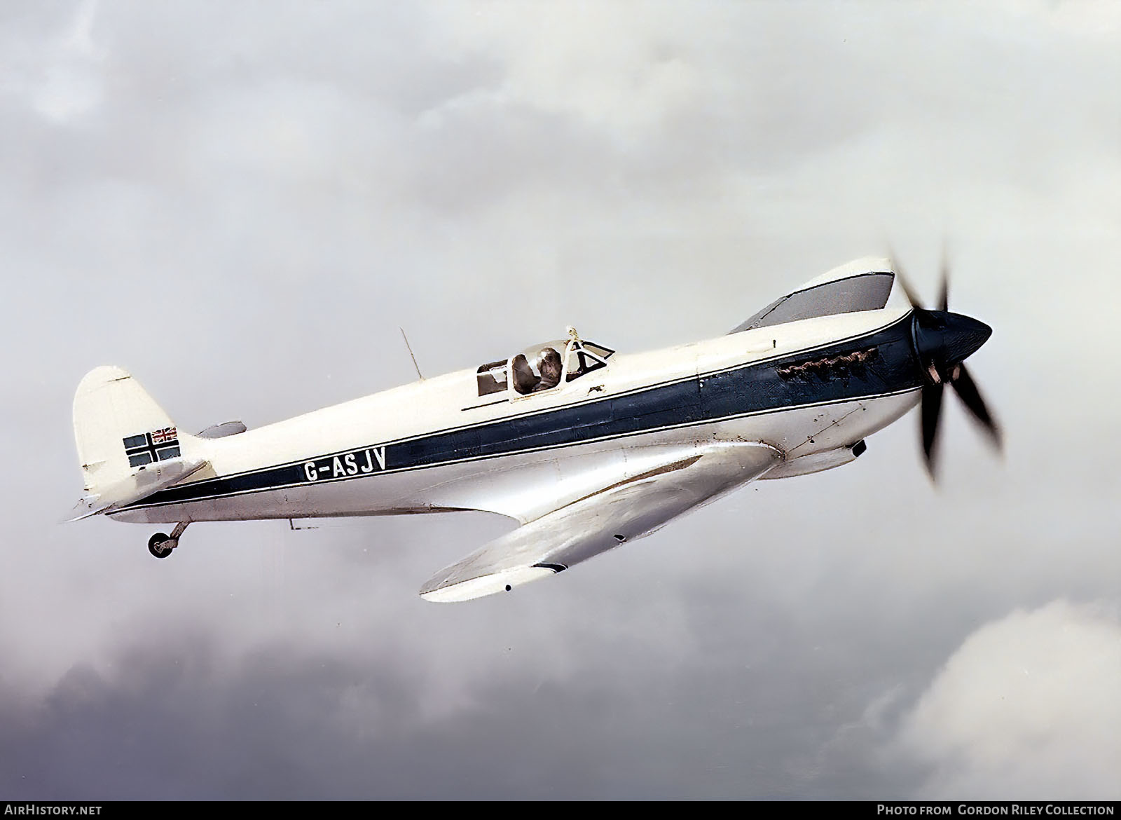 Aircraft Photo of G-ASJV | Supermarine 361 Spitfire LF9B | AirHistory.net #859667