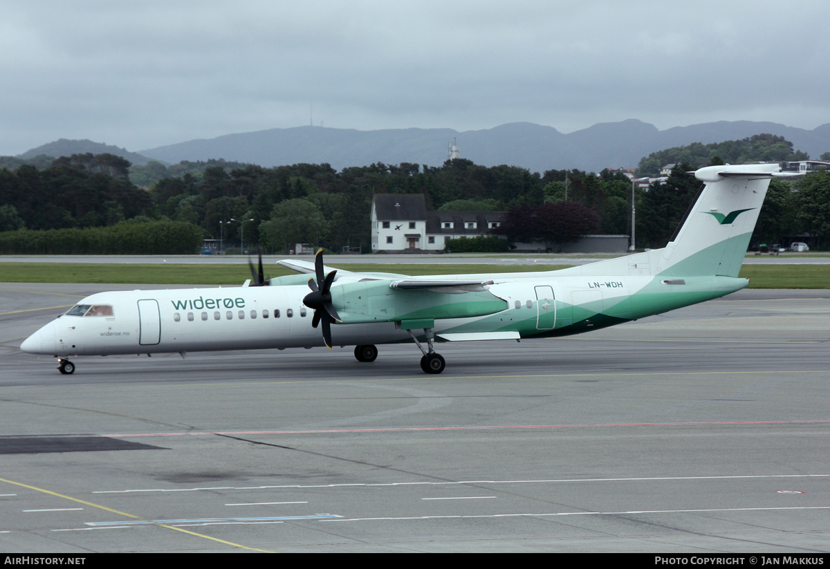 Aircraft Photo of LN-WDH | Bombardier DHC-8-402 Dash 8 | Widerøe | AirHistory.net #860000