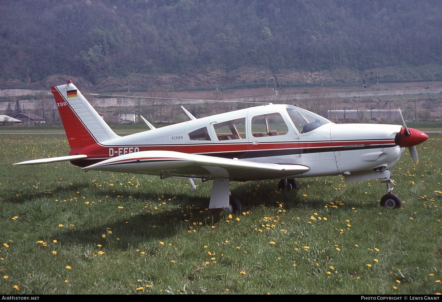 Aircraft Photo of D-EEFO | Piper PA-28R-200 Cherokee Arrow | AirHistory.net #860324