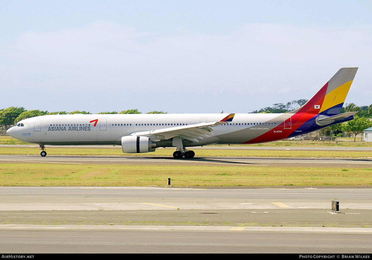 Aircraft Photo of HL8259 | Airbus A330-323E | Asiana Airlines | AirHistory.net #860522