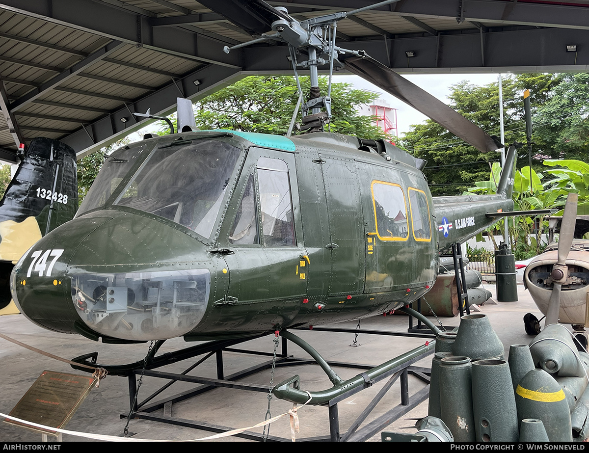 Aircraft Photo of 70-15747 | Bell UH-1H Iroquois | USA - Air Force | AirHistory.net #860682