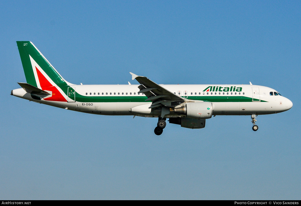 Aircraft Photo of EI-DSO | Airbus A320-214 | Alitalia | AirHistory.net #861829