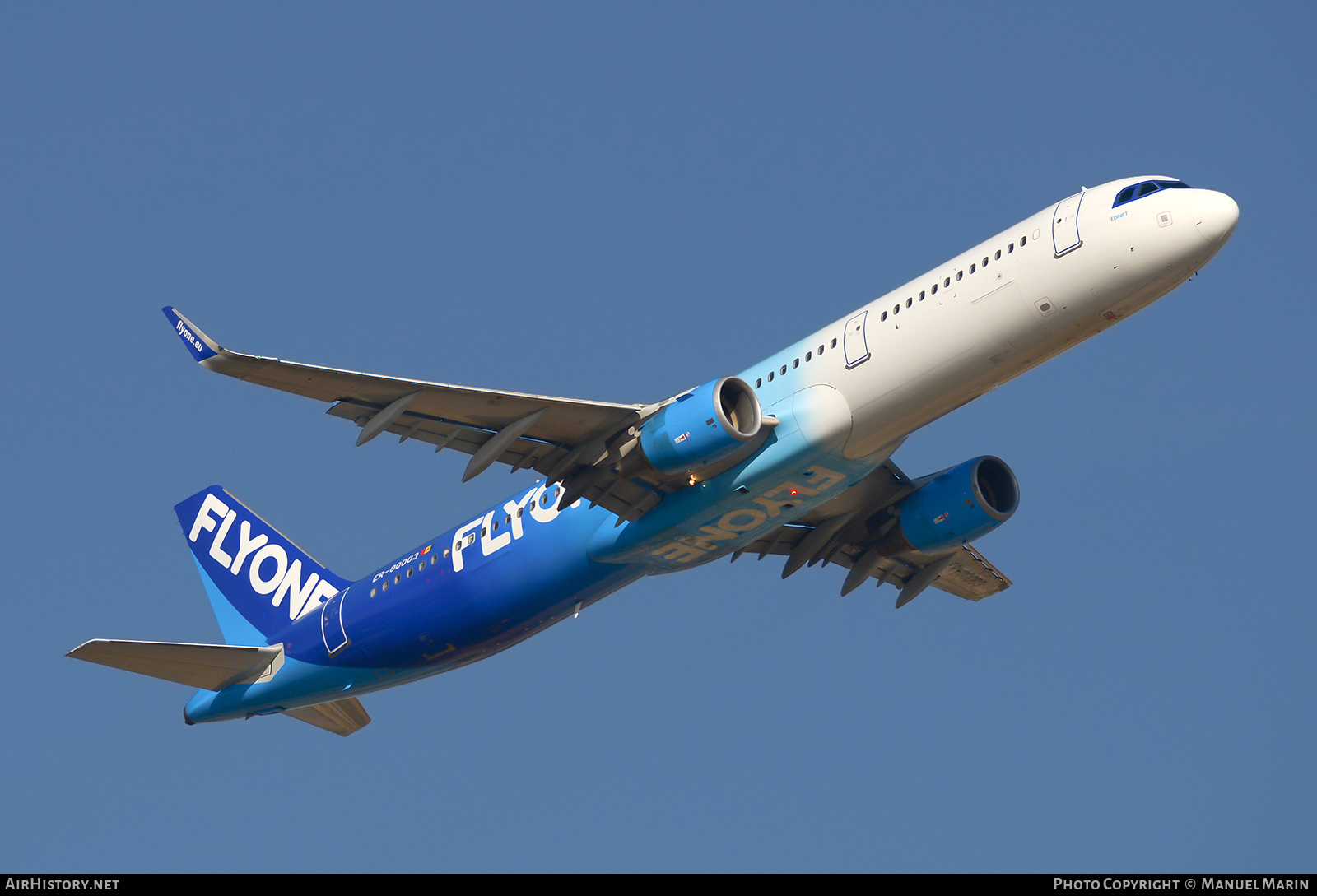 Aircraft Photo of ER-00003 | Airbus A321-211 | FlyOne | AirHistory.net #861834