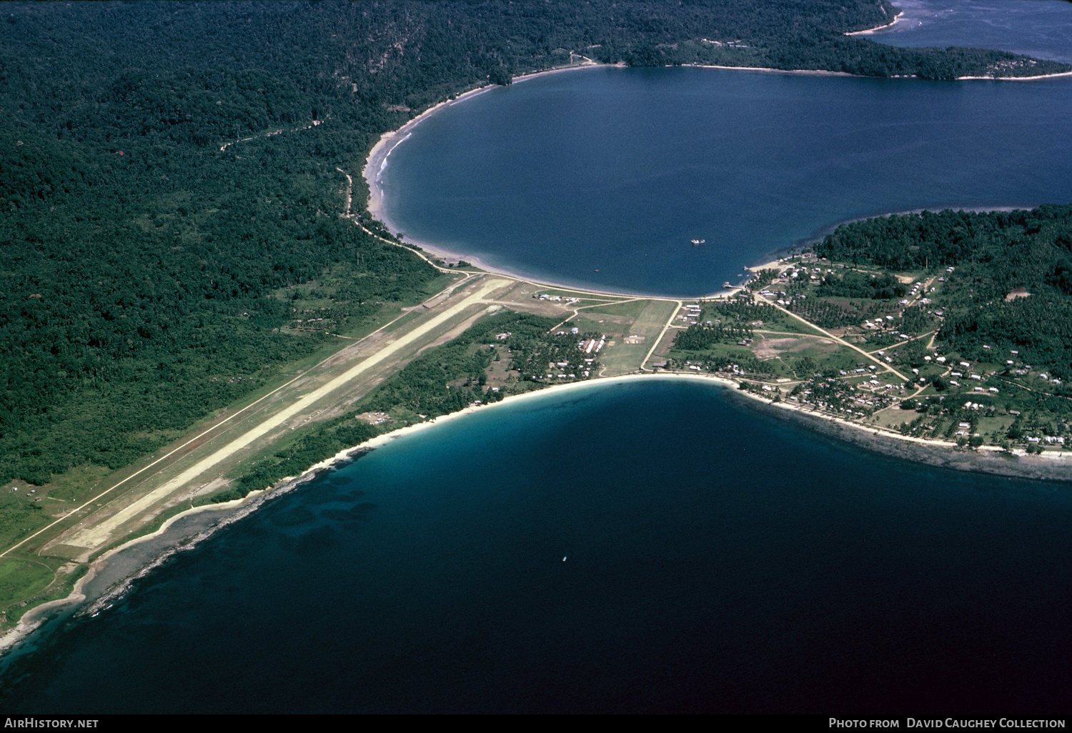 Airport photo of Vanimo (AYVN / VAI) in Papua New Guinea | AirHistory.net #862177