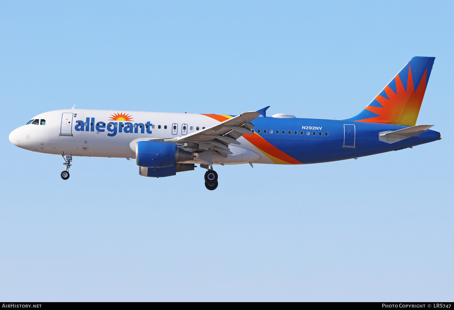 Aircraft Photo of N292NV | Airbus A320-214 | Allegiant Air | AirHistory.net #862448