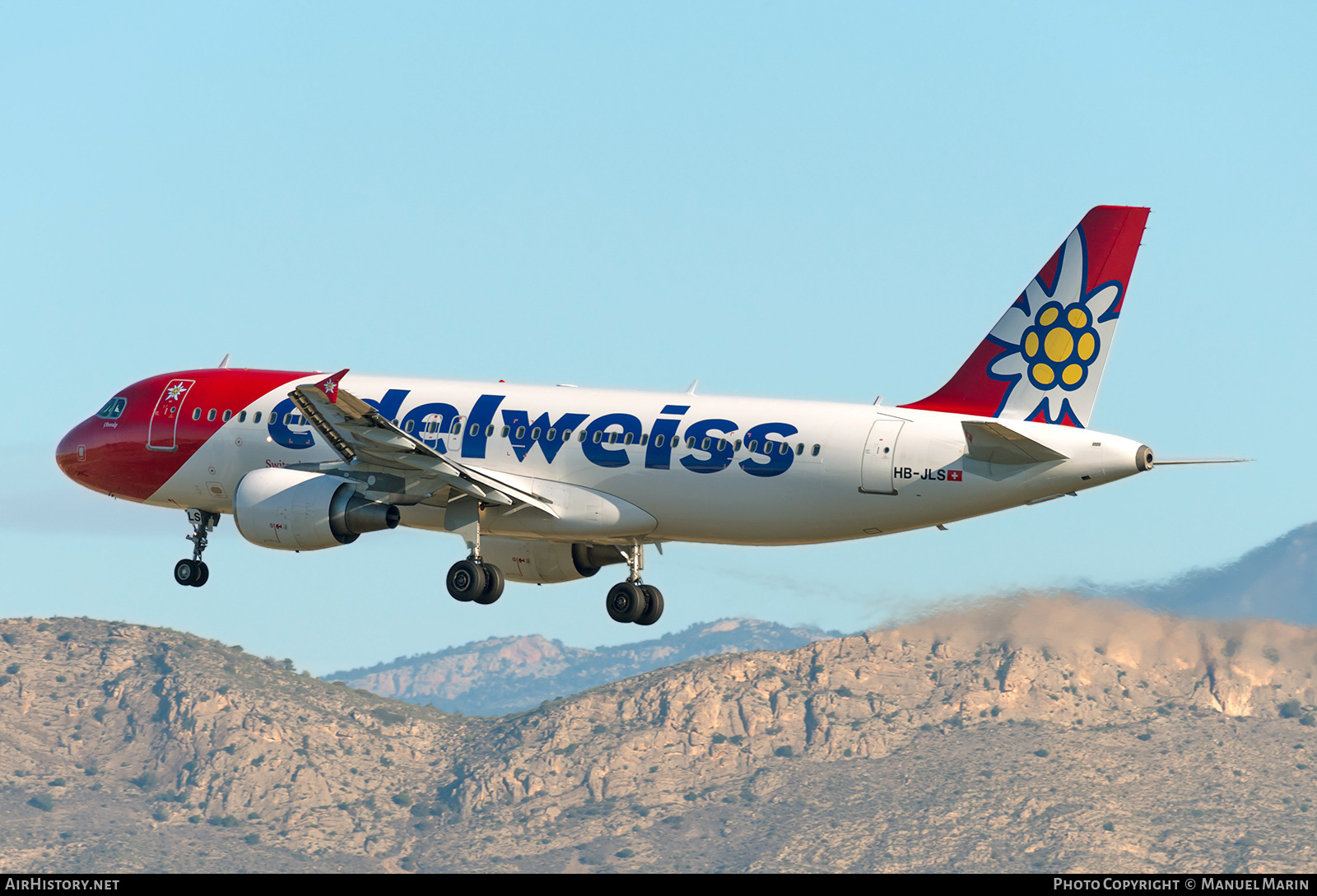 Aircraft Photo of HB-JLS | Airbus A320-214 | Edelweiss Air | AirHistory.net #862655