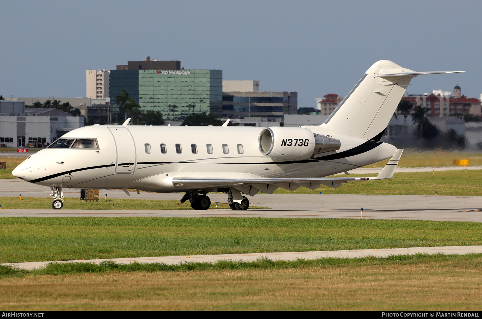 Aircraft Photo of N373G | Bombardier Challenger 604 (CL-600-2B16) | AirHistory.net #862817