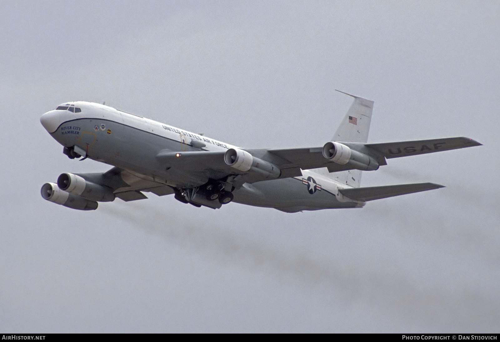 Aircraft Photo of 61-2673 / 12673 | Boeing WC-135B | USA - Air Force | AirHistory.net #863197