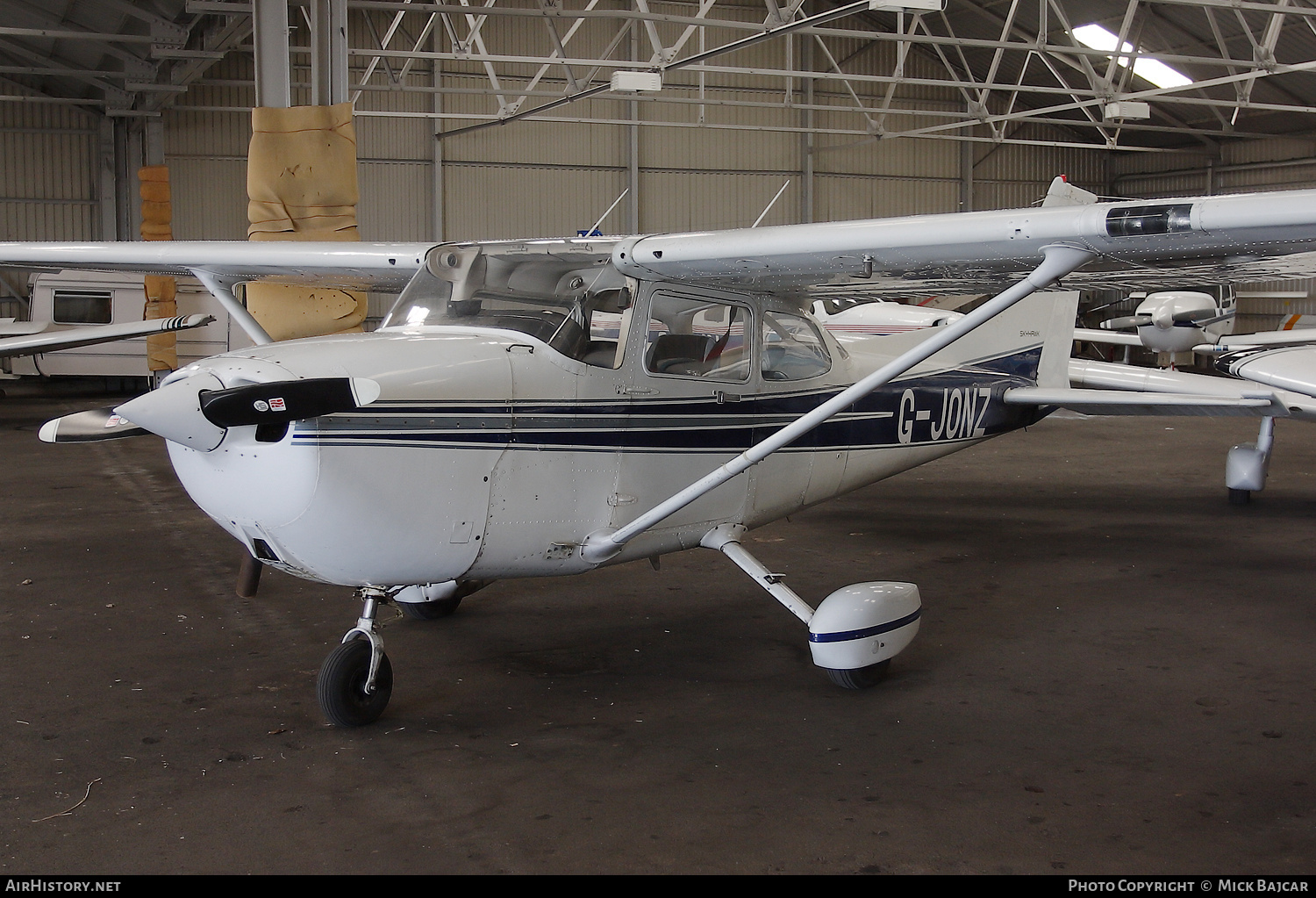 Aircraft Photo of G-JONZ | Cessna 172P Skyhawk | AirHistory.net #863288
