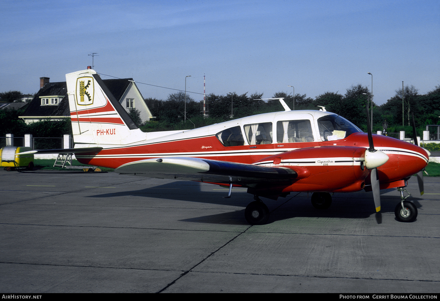 Aircraft Photo of PH-KUI | Piper PA-23-235 Apache 235 | Kuiken Landbouwmachines | AirHistory.net #863324