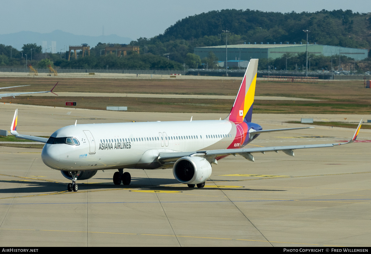 Aircraft Photo of HL8705 | Airbus A321-251NX | Asiana Airlines | AirHistory.net #863396