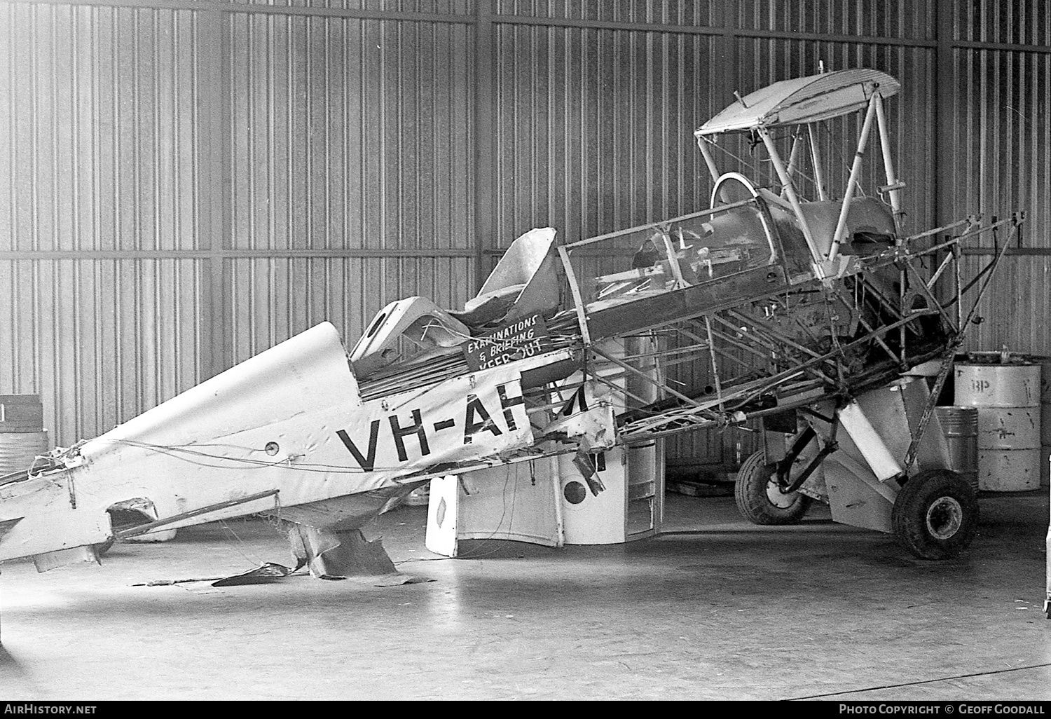 Aircraft Photo of VH-AHM | De Havilland D.H. 82A Tiger Moth | AirHistory.net #863406