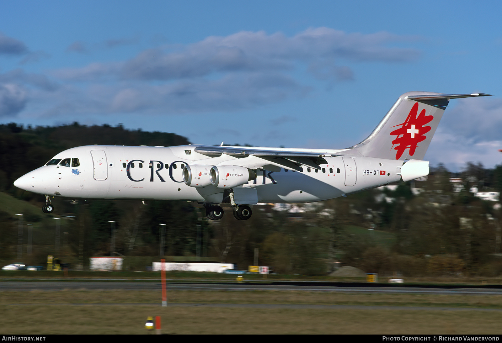 Aircraft Photo of HB-IXT | British Aerospace Avro 146-RJ100 | Crossair | AirHistory.net #863711