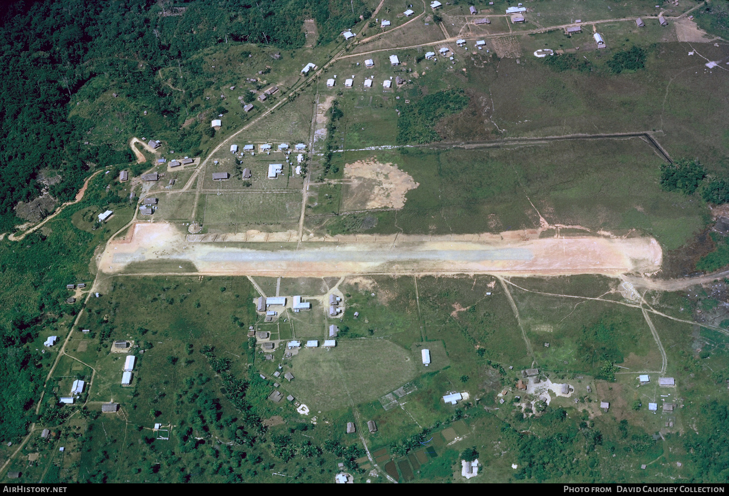 Airport photo of Amanab (AYAM / AMU) in Papua New Guinea | AirHistory.net #863789