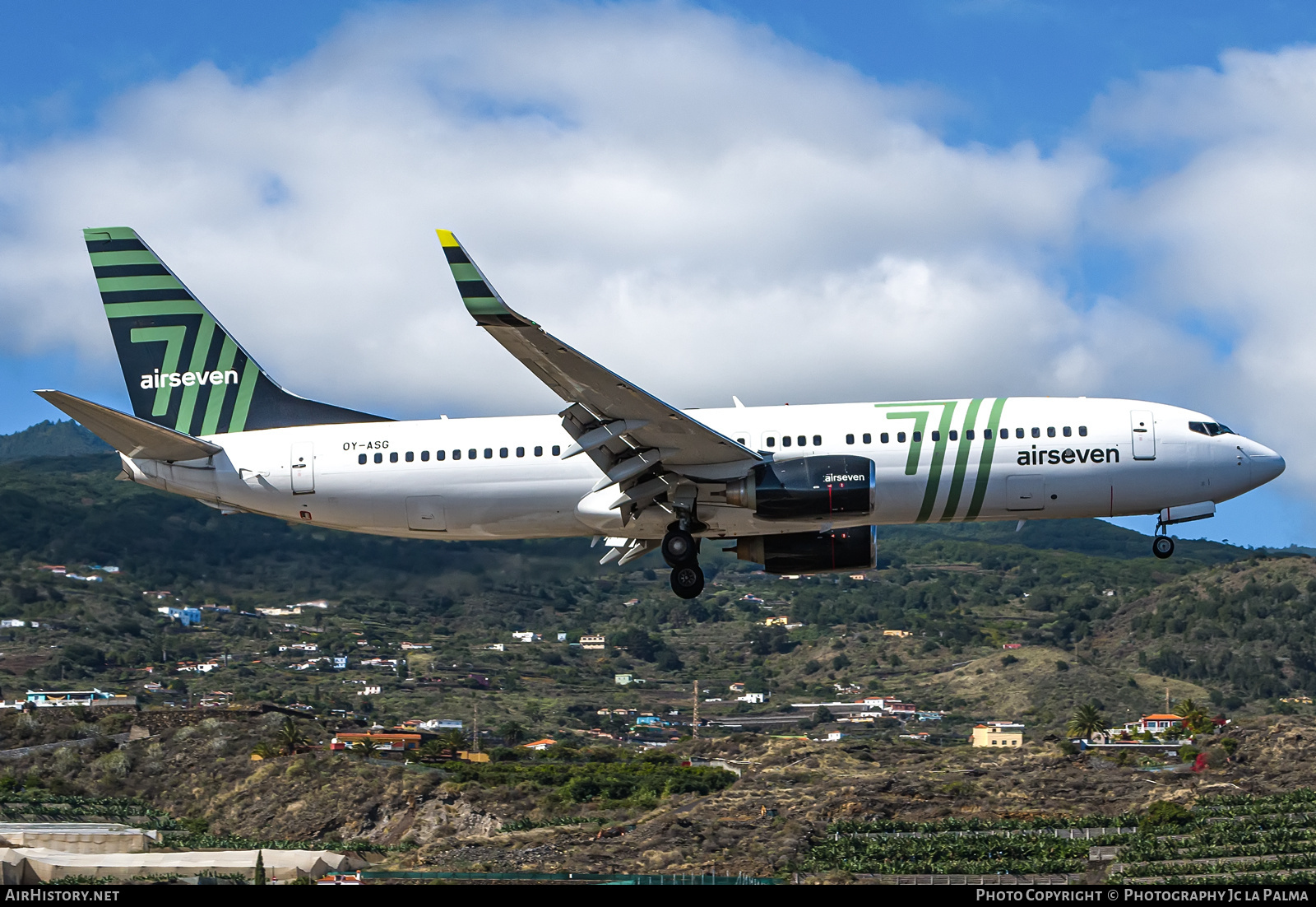 Aircraft Photo of OY-ASG | Boeing 737-8Q8 | Airseven | AirHistory.net #864009