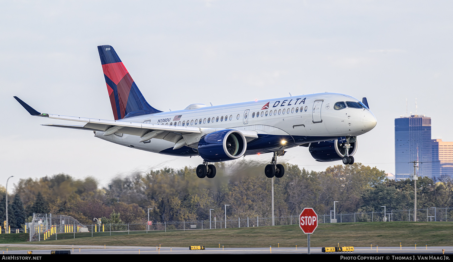 Aircraft Photo of N138DU | Airbus A220-100 (BD-500-1A10) | Delta Air Lines | AirHistory.net #864139