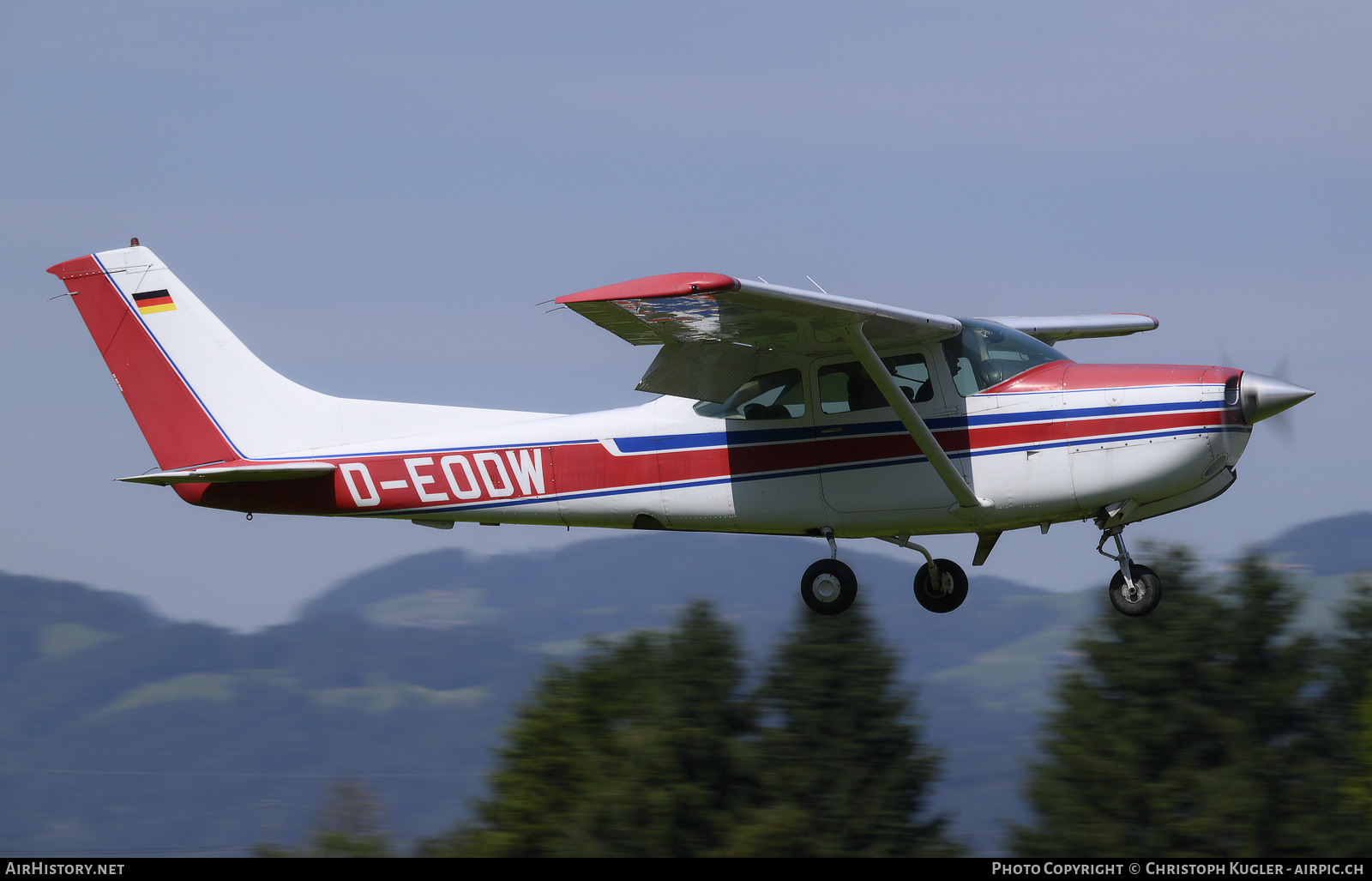 Aircraft Photo of D-EODW | Reims FR182 Skylane RG II | AirHistory.net #864437