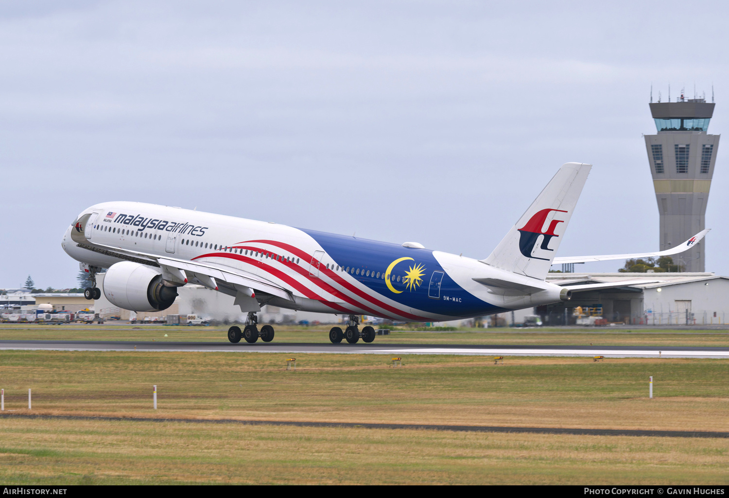 Aircraft Photo of 9M-MAC | Airbus A350-941 | Malaysia Airlines | AirHistory.net #864975