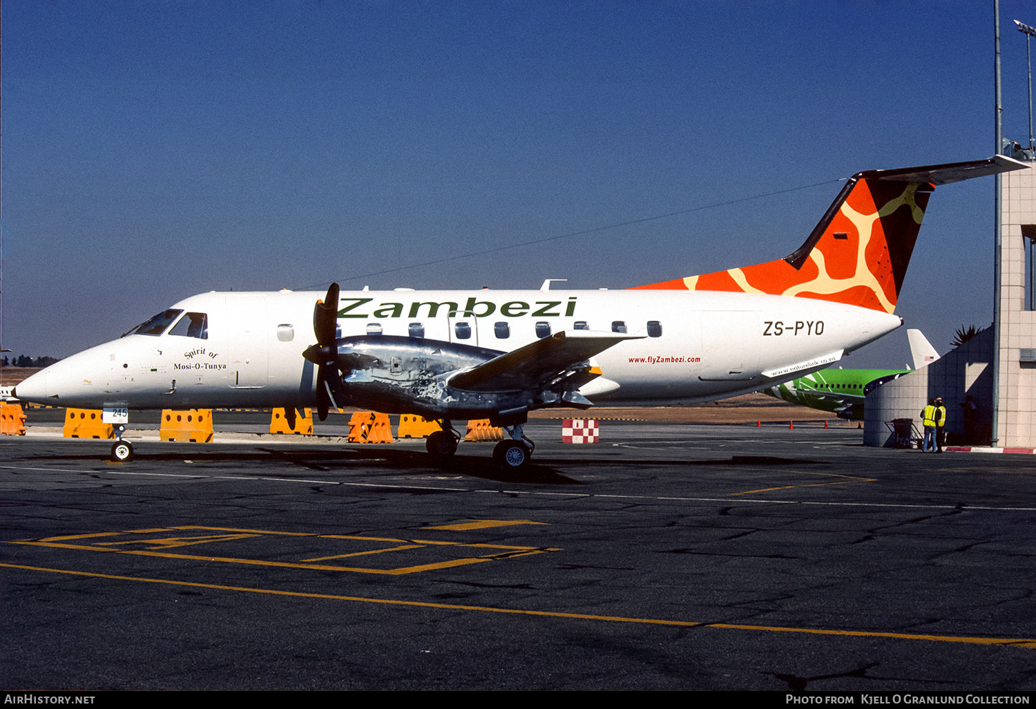 Aircraft Photo of ZS-PYO | Embraer EMB-120RT Brasilia | Zambezi Airlines | AirHistory.net #865220