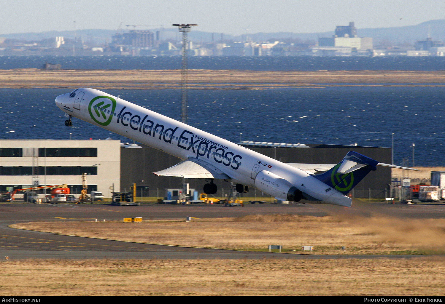 Aircraft Photo of HB-JID | McDonnell Douglas MD-90-30 | Iceland Express | AirHistory.net #865319