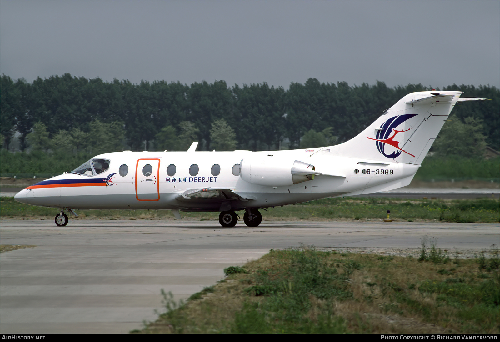 Aircraft Photo of B-3989 | Raytheon Beechjet 400A | Deer Jet | AirHistory.net #866803