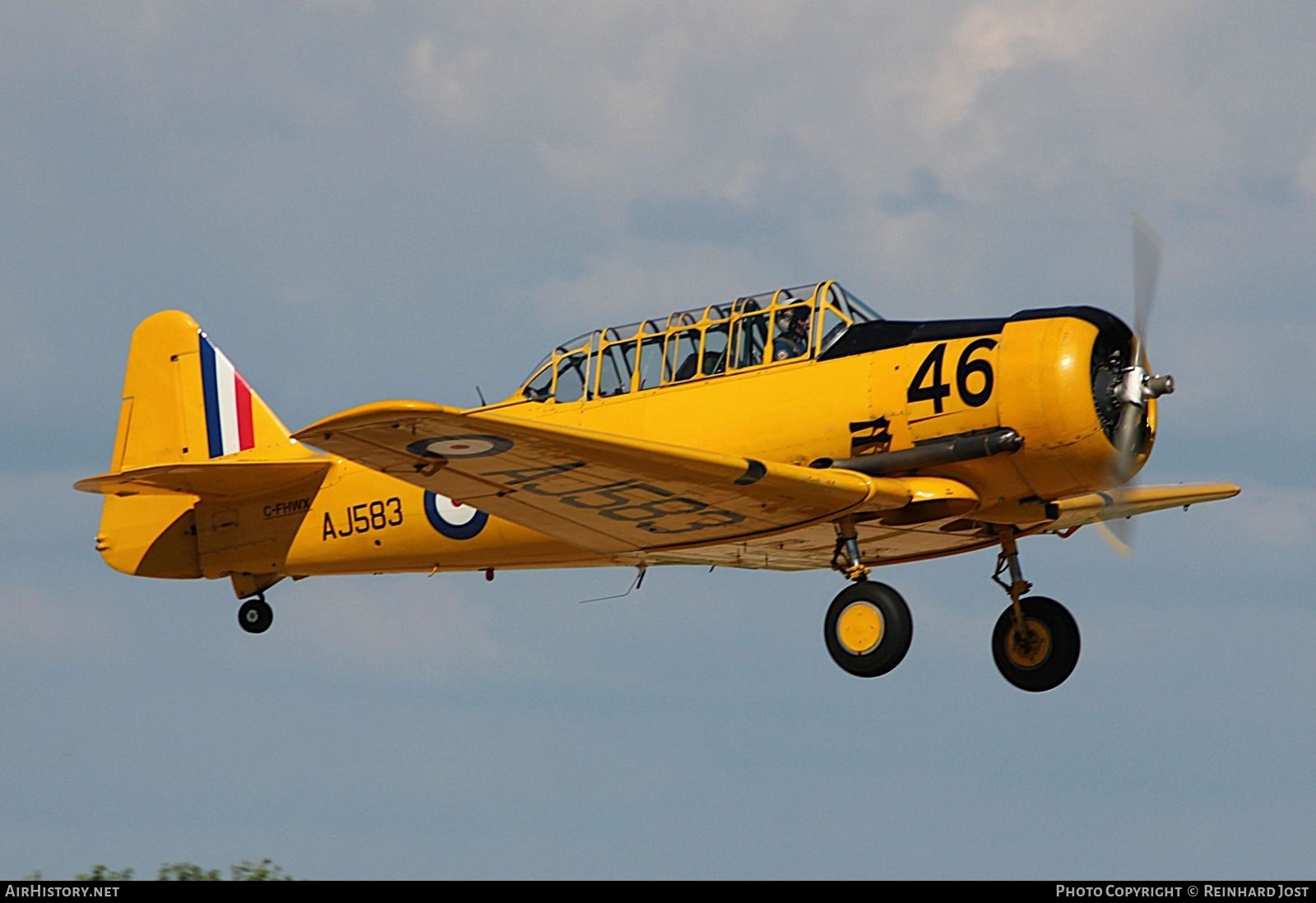 Aircraft Photo of C-FHWX / AJ583 | North American NA-66 Harvard II | UK - Air Force | AirHistory.net #867412