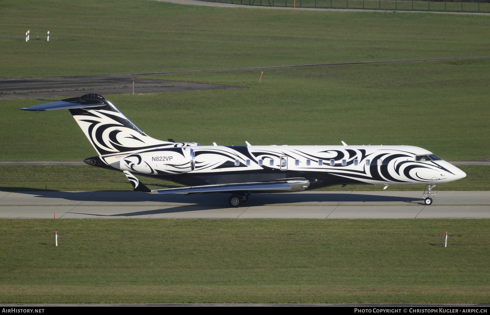 Aircraft Photo of N822VP | Bombardier Global Express (BD-700-1A10) | AirHistory.net #868614