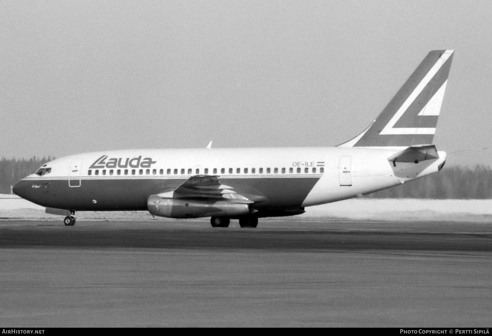 Aircraft Photo of OE-ILE | Boeing 737-2T5/Adv | Lauda Air | AirHistory.net #868898
