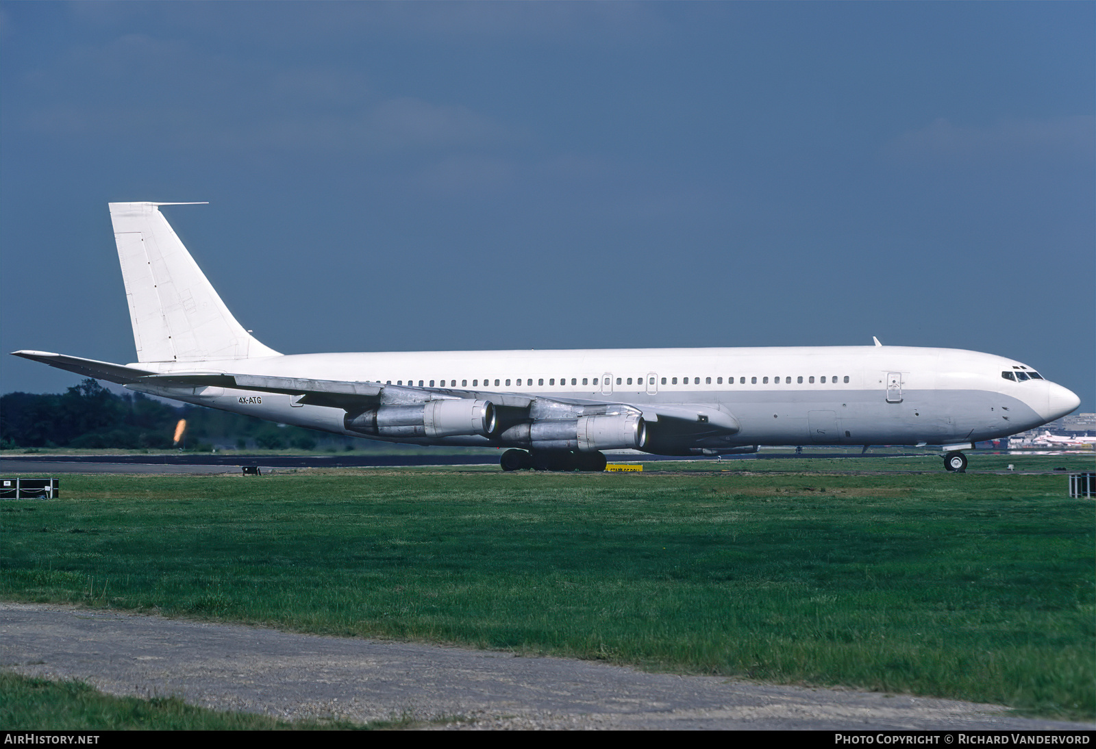 Aircraft Photo of 4X-ATG | Boeing 707-323B | AirHistory.net #868916