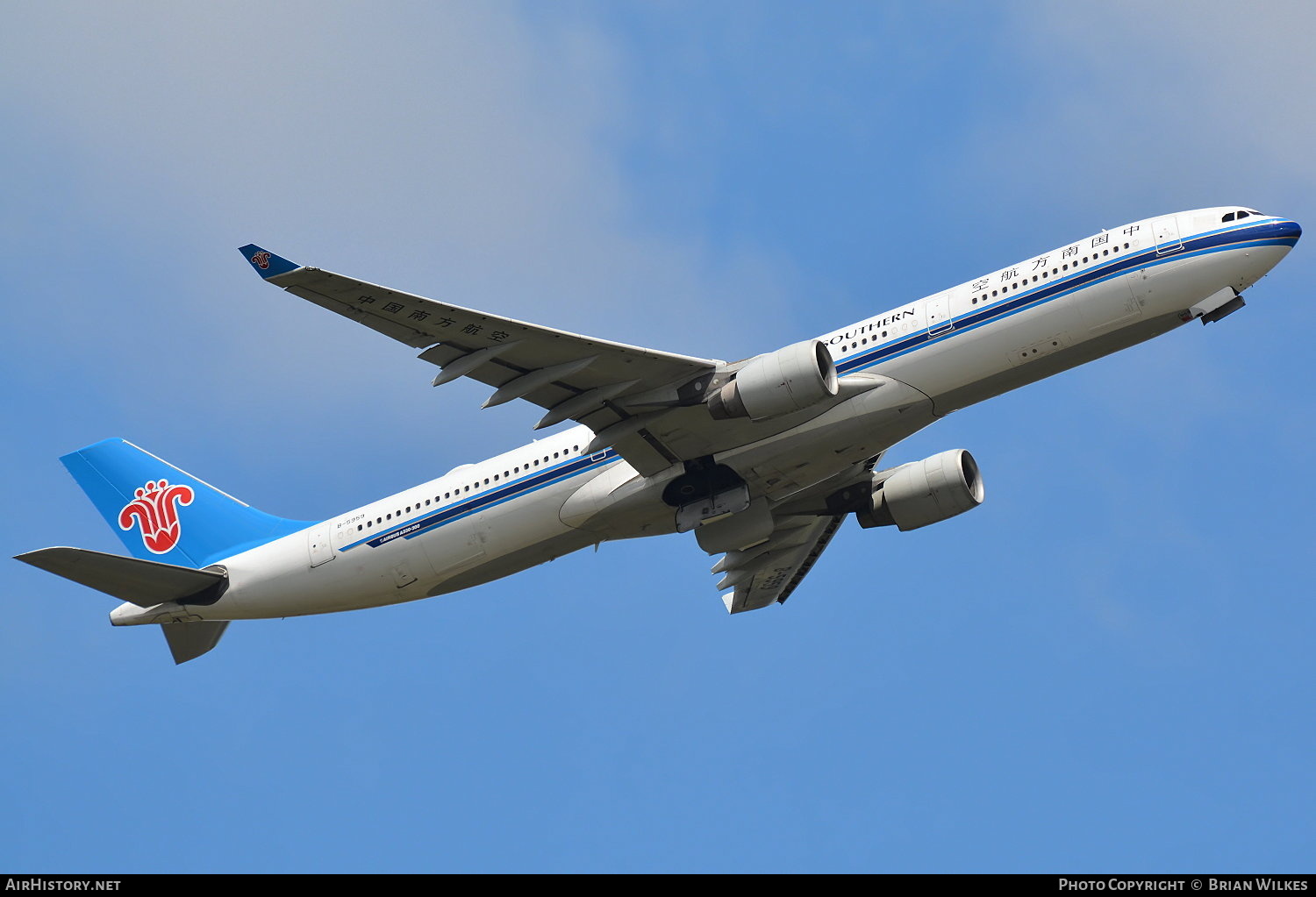 Aircraft Photo of B-5959 | Airbus A330-323E | China Southern Airlines | AirHistory.net #869072