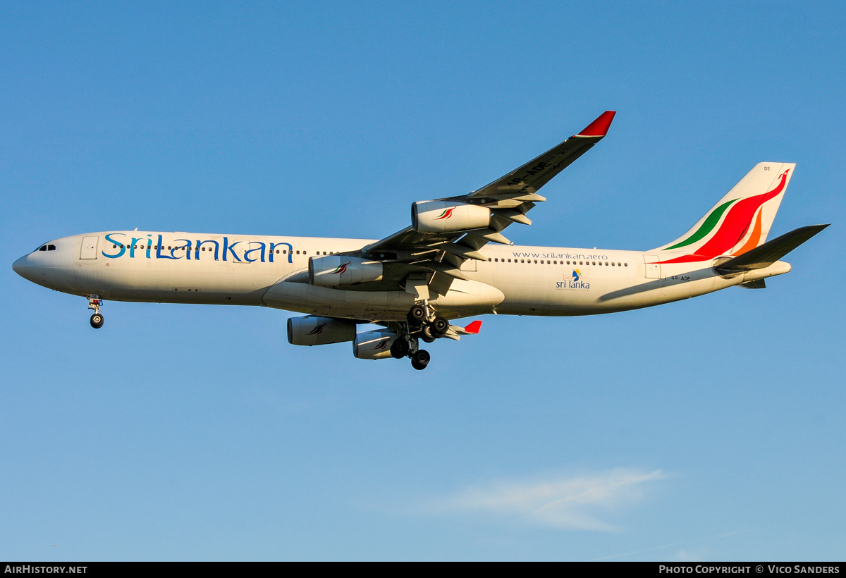 Aircraft Photo of 4R-ADE | Airbus A340-312 | SriLankan Airlines | AirHistory.net #869453