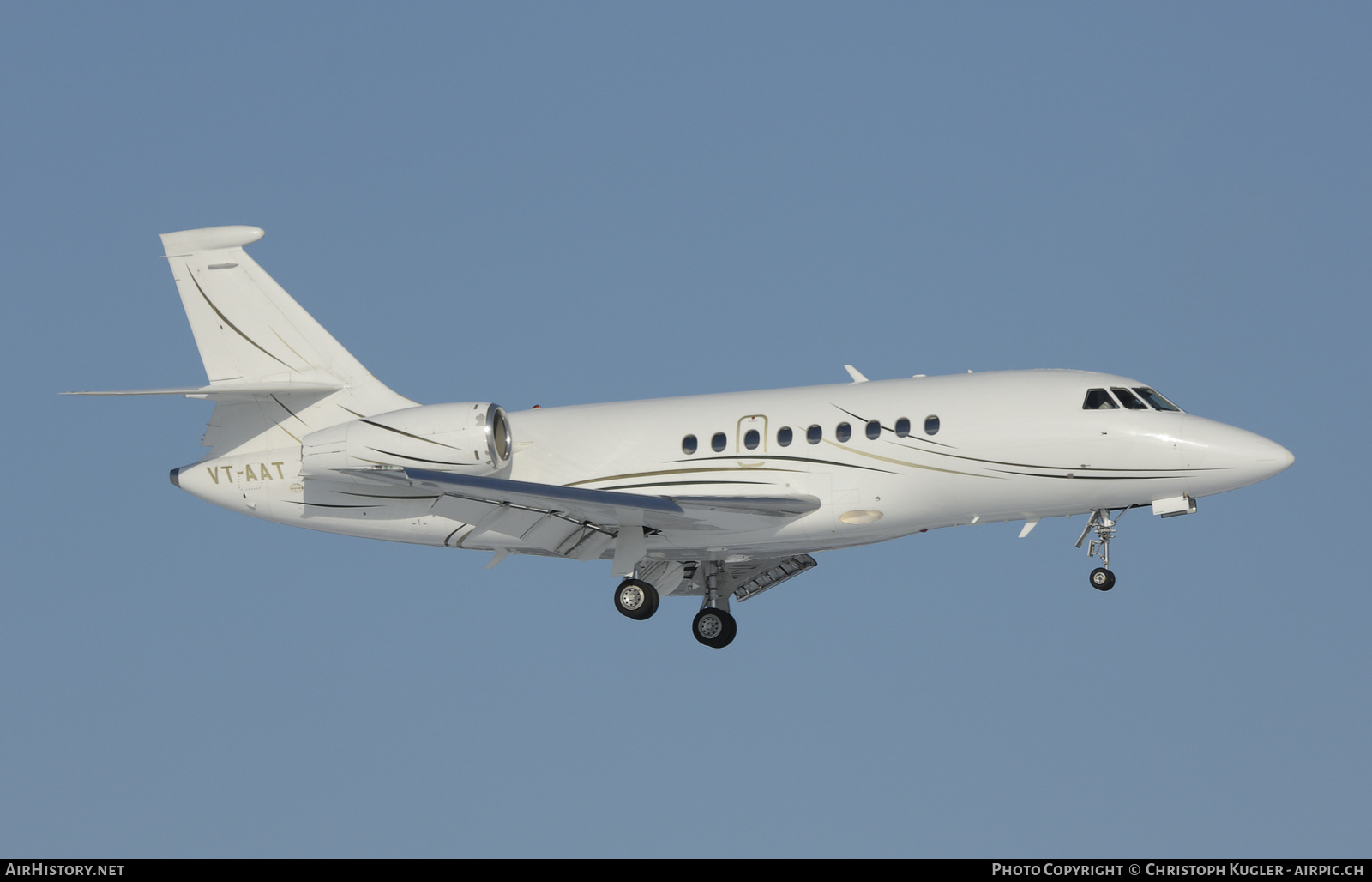Aircraft Photo of VT-AAT | Dassault Falcon 2000 | AirHistory.net #869459