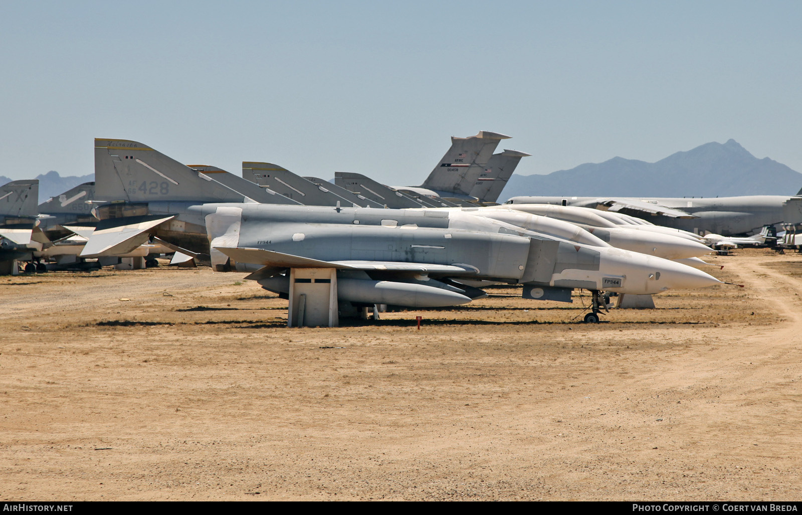 Aircraft Photo of 66-0428 / AF66-428 | McDonnell Douglas RF-4C Phantom II | USA - Air Force | AirHistory.net #869565