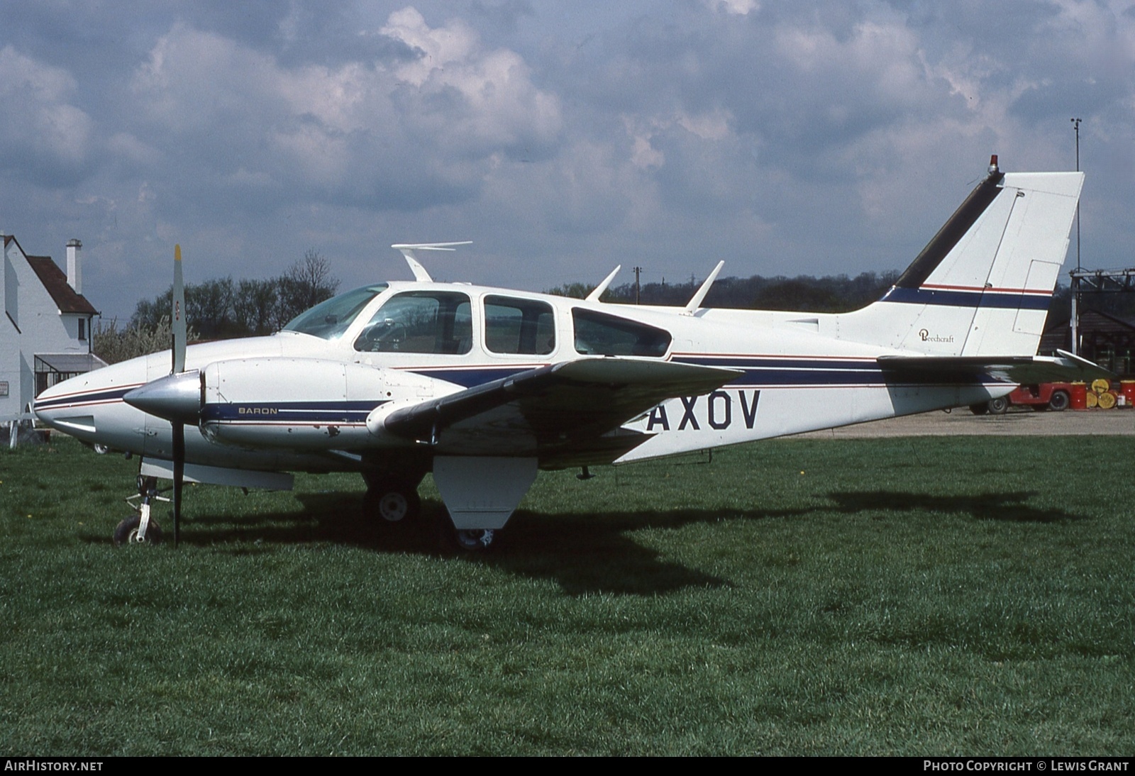 Aircraft Photo of G-AXOV | Beech 95-B55 Baron | AirHistory.net #869592