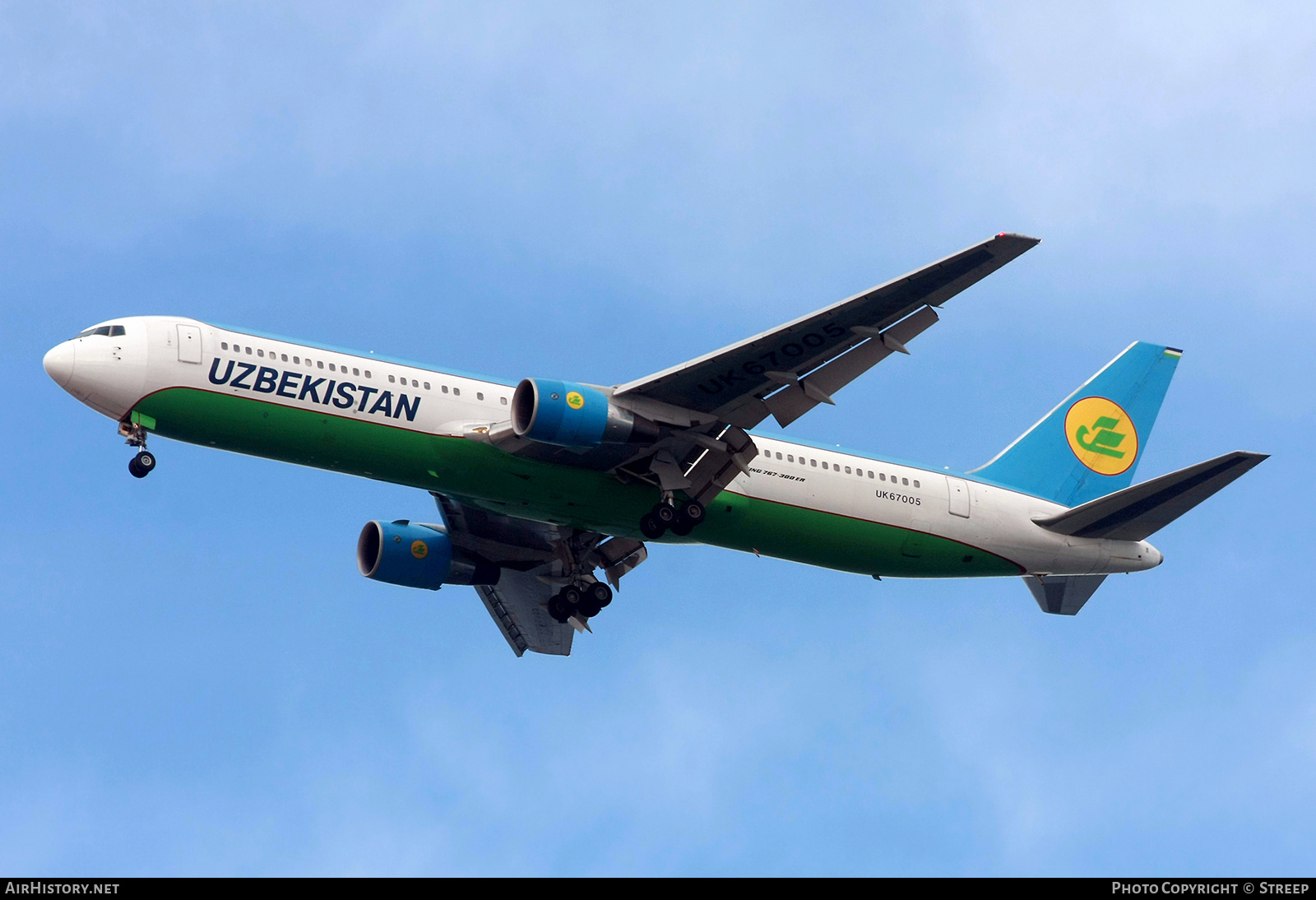Aircraft Photo of UK67005 | Boeing 767-33P/ER | Uzbekistan Airways | AirHistory.net #869641