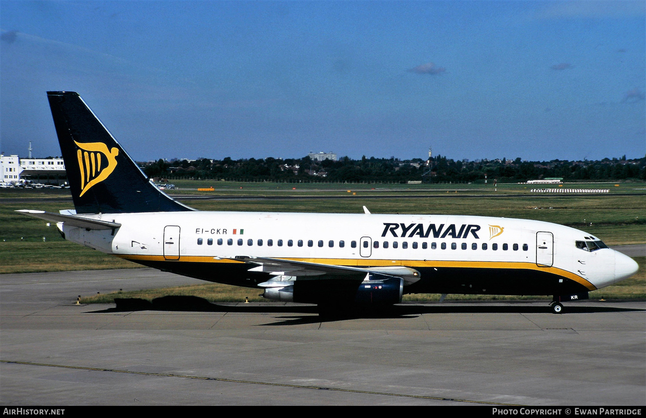 Aircraft Photo of EI-CKR | Boeing 737-2K2/Adv | Ryanair | AirHistory.net #869665