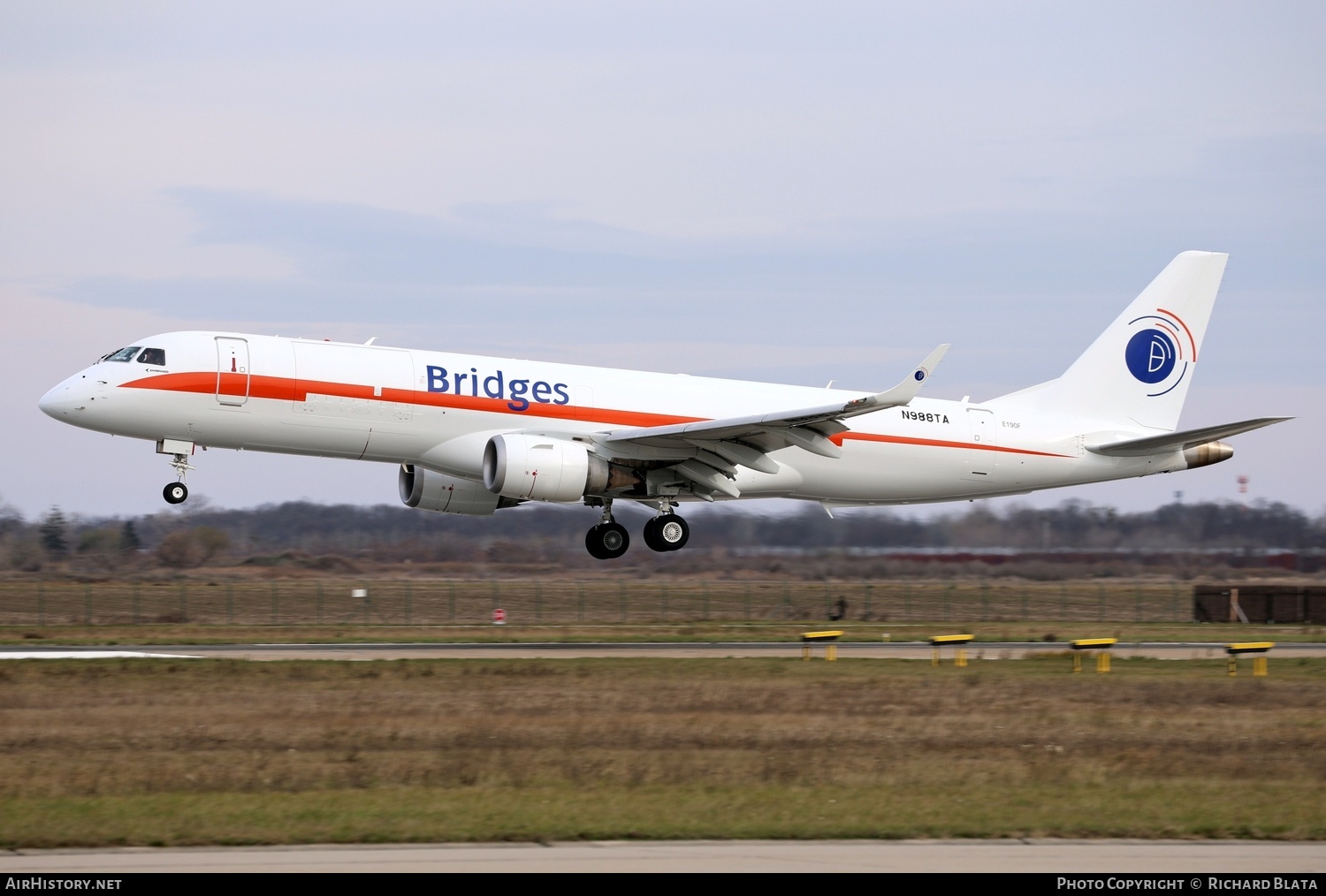 Aircraft Photo of N988TA | Embraer 190AR/F (ERJ-190-100IGW) | Bridges Air Cargo | AirHistory.net #869879